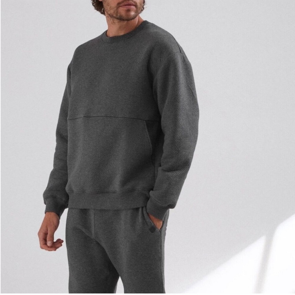 NEW Lahgo by Lunya Restore Double Faced Crew Color Heather Grey Size Medium